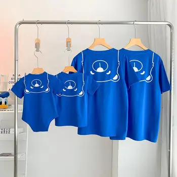 Летняя одежда для родителей и детей 2023 года, Новая семейная футболка Hello Blue Bear Из трех И четырех человек В западном стиле С короткими рукавами, Семейная одежда