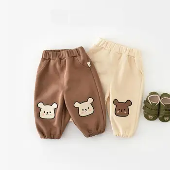 Осенью 2023 года Новые Детские Свободные брюки Для мальчиков с вышитым Медведем, хлопковые спортивные штаны для маленьких девочек, детская одежда