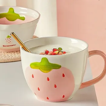 Симпатичная керамическая чашка большой емкости, домашняя кружка с клубникой, чашка для молока для девочек, чашка для овсянки на завтрак